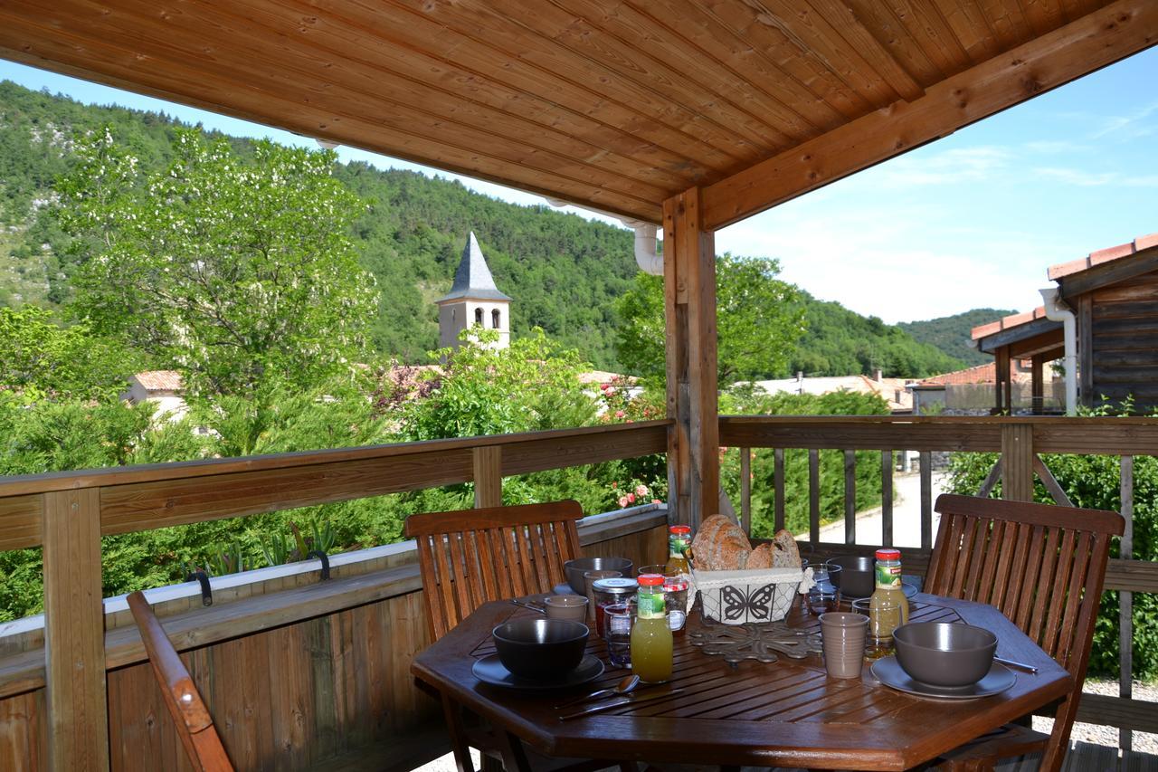 Hotel Camping La Mare Aux Fees Roquefeuil Exterior foto