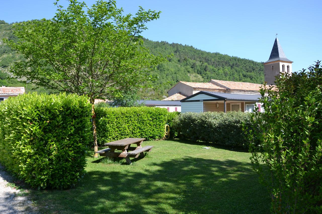 Hotel Camping La Mare Aux Fees Roquefeuil Exterior foto