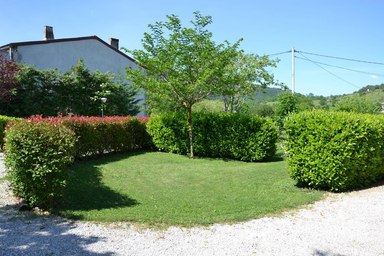 Hotel Camping La Mare Aux Fees Roquefeuil Exterior foto