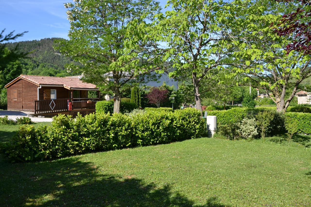 Hotel Camping La Mare Aux Fees Roquefeuil Exterior foto