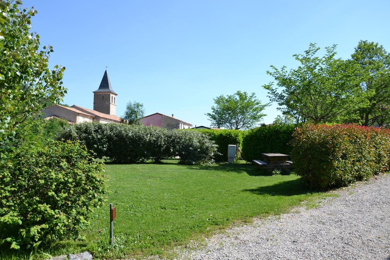 Hotel Camping La Mare Aux Fees Roquefeuil Exterior foto