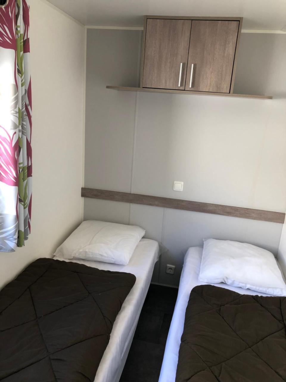 Hotel Camping La Mare Aux Fees Roquefeuil Exterior foto