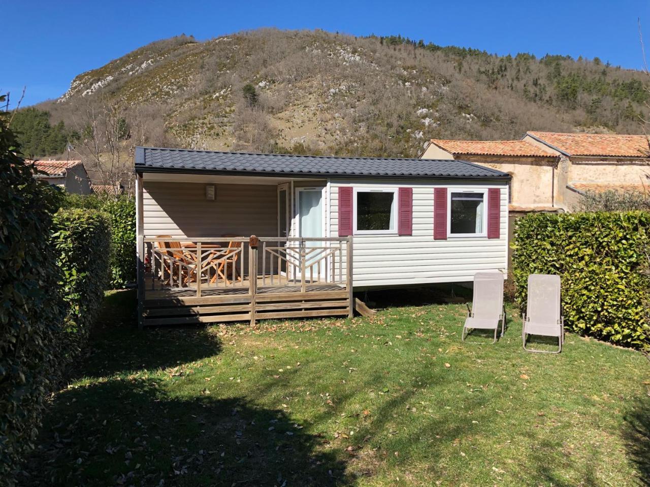 Hotel Camping La Mare Aux Fees Roquefeuil Exterior foto